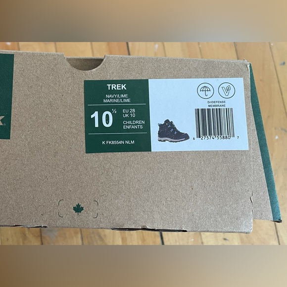 NEW! Kamik Trek waterproof Shoes - Picture 2 of 4